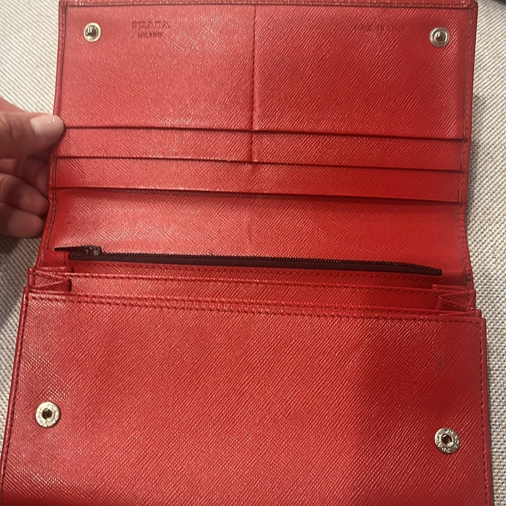 PRADA Wallet - Picture 2 of 5